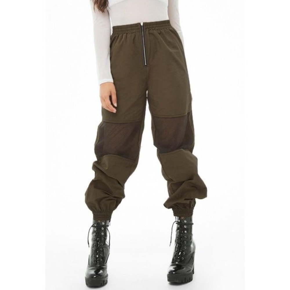 SOLD!! Forever 21 green khaki mesh knee joggers